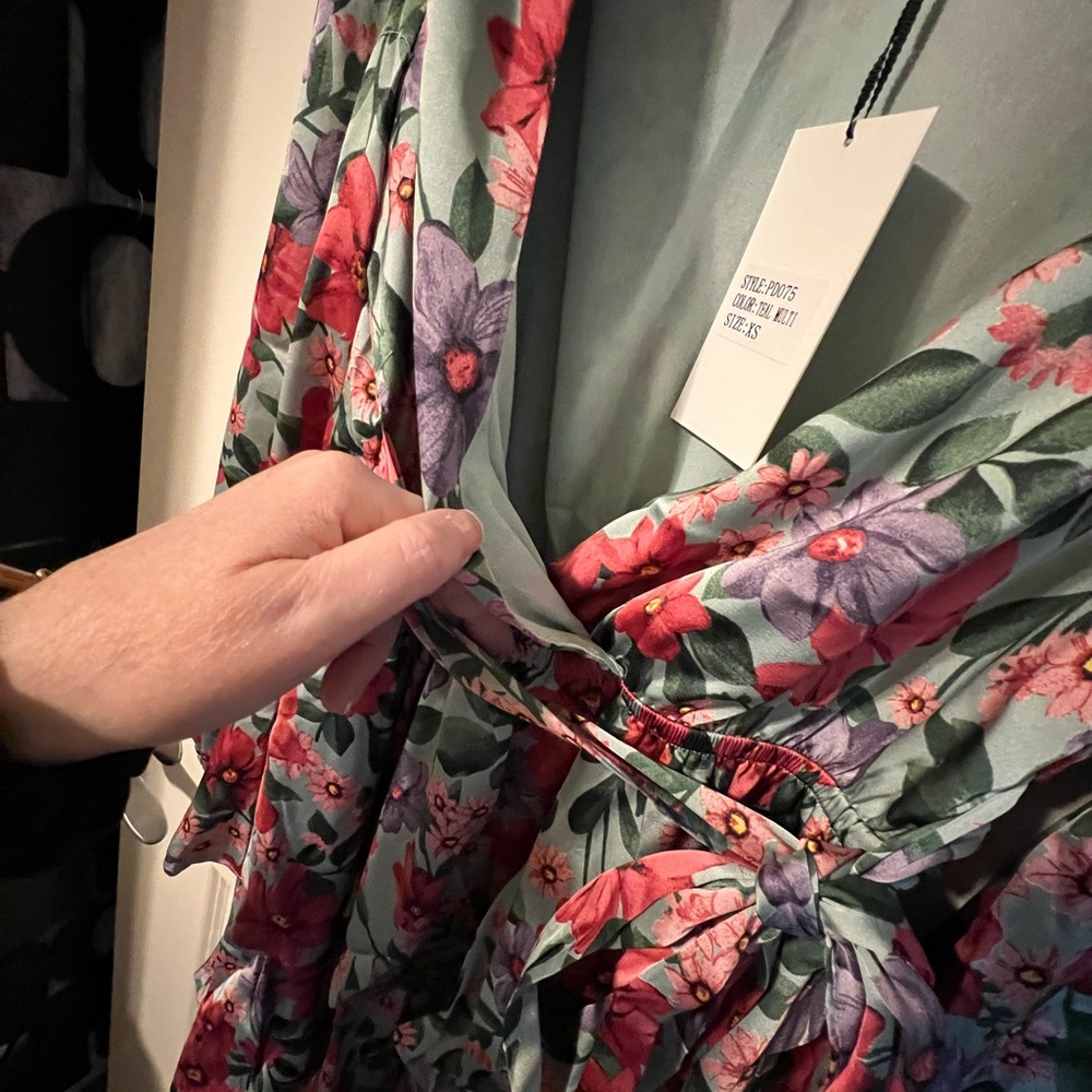 NWT Dance & Marvel Sensational Floral Tiered Mini Dress - Picture 8 of 13